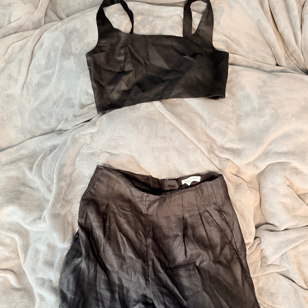 SOLD Banana Republic Linen cropped top and wide leg pants set